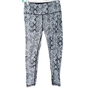 Victoria Sport Knockout grey snake print crop leggings Small
